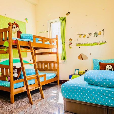 11 House Bed & Breakfast Erlin Екстериор снимка