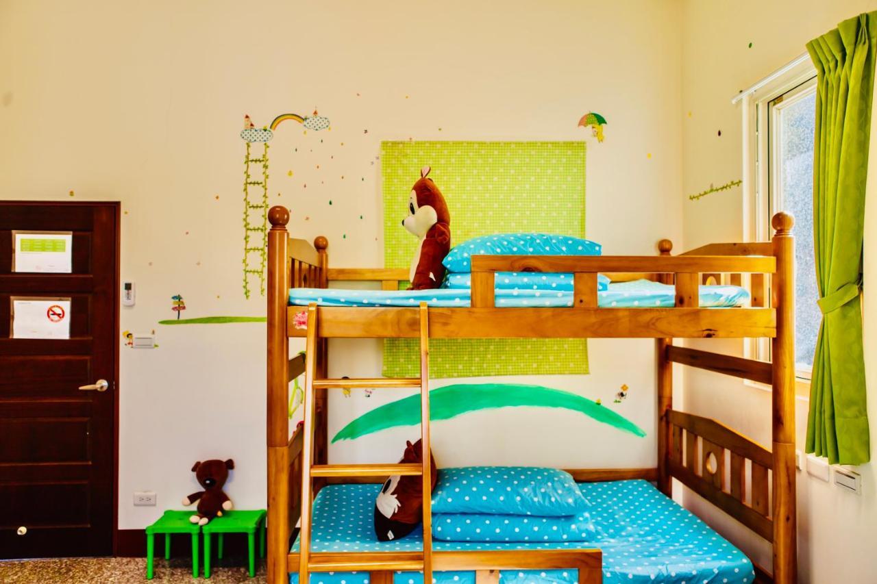 11 House Bed & Breakfast Erlin Екстериор снимка