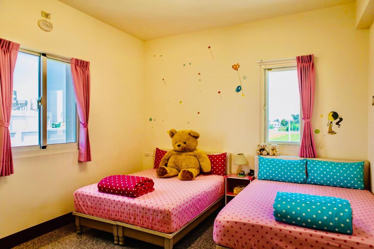 11 House Bed & Breakfast Erlin Екстериор снимка